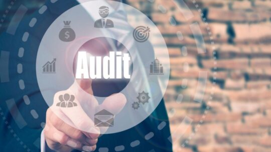 Comment réaliser un audit SEO complet : un guide complet